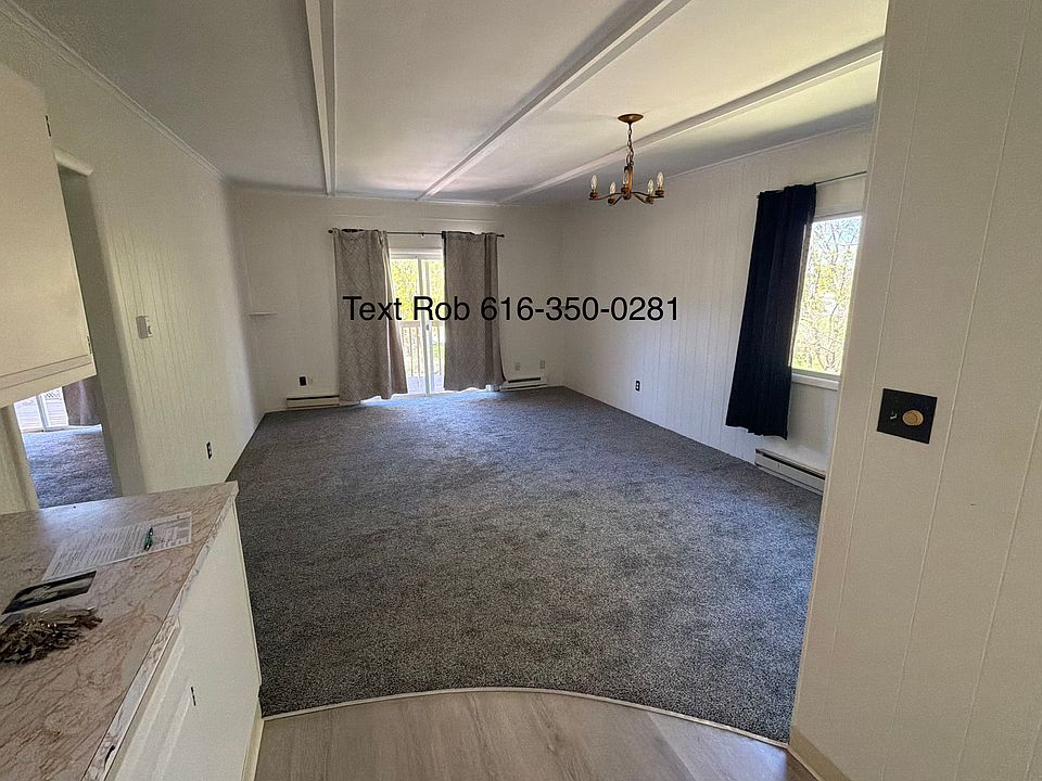 1st image of 11956 Summit Ave NE #3