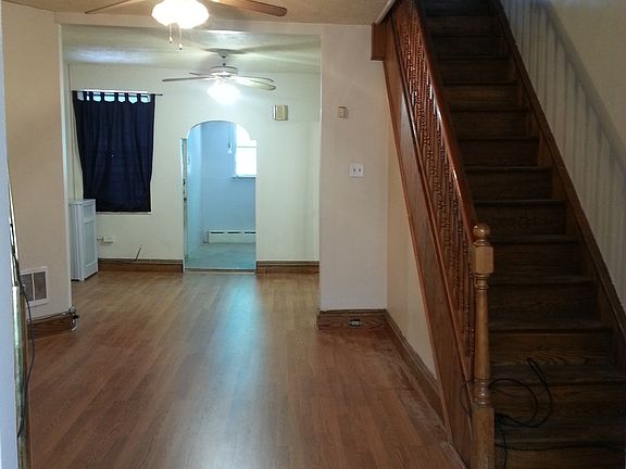 2nd image of 2812 S Sheridan St