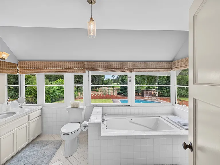 4560 Saint Helena Hwy — Photo 28