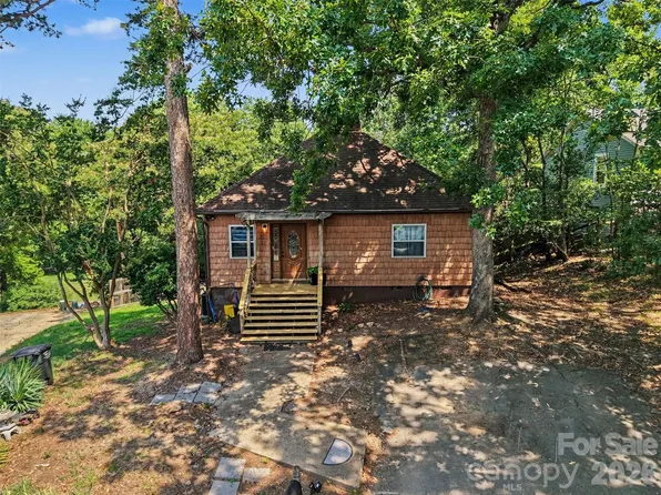 16033 Samoa Ct, Tega Cay, SC 29708