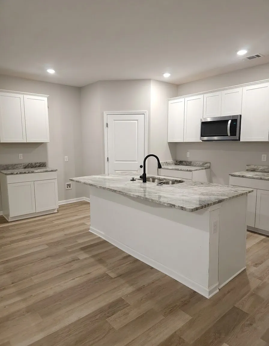 4 bed, 1774 sqft, $2,100 — Photo 2
