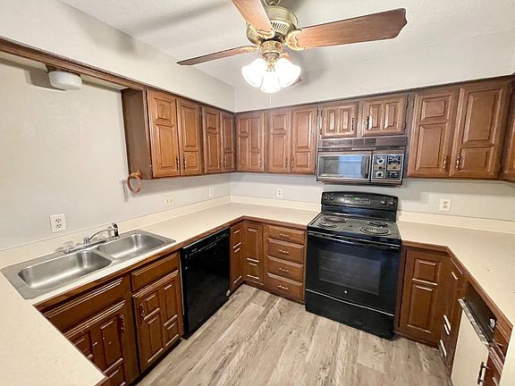 3rd image of 3825 Kimberly Dr