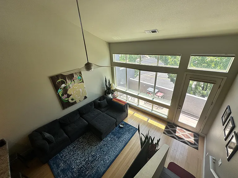 375 Pine St — Photo 24