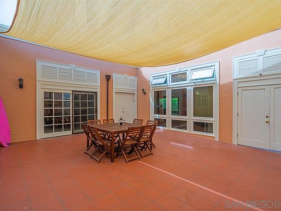 3rd image of 8946 La Jolla Scenic Dr N