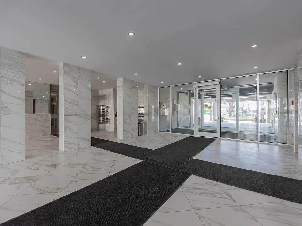 3000 Victoria Park Ave