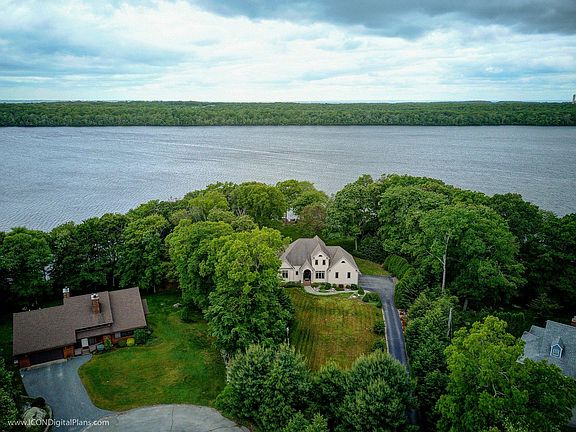 3rd image of 67 Lake Side Dr