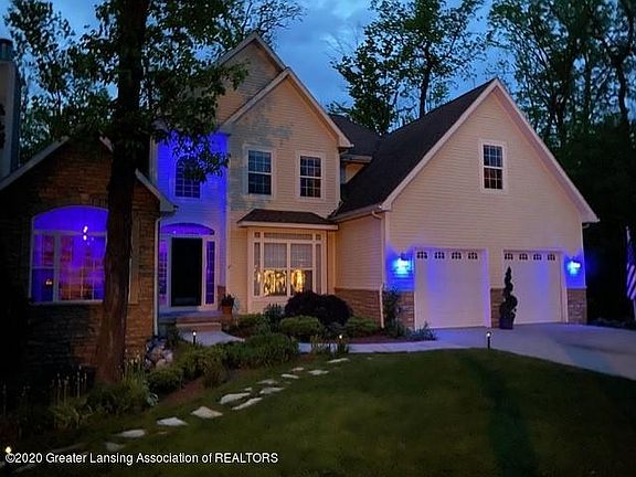 2nd image of 6709 English Oak Dr