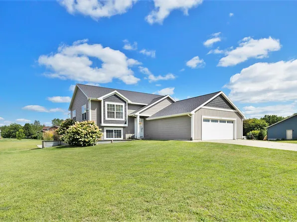 11660 92nd Ave, Allendale, MI 49401