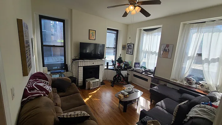 Rented by Aryeh Realty | media 10