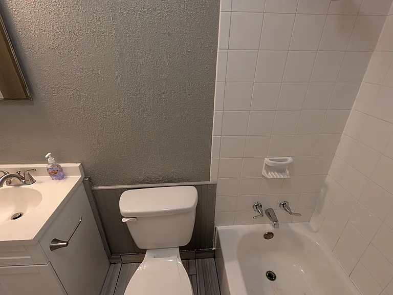 1318 W Huntsville Ave — Photo 29