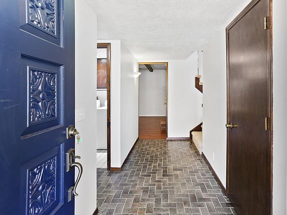 5th image of 14729 Harvey Oaks Ave