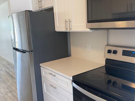 4th image of 2280 Palmwood Dr APT A