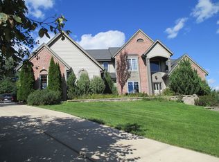 S52W25356 Poppy Fields Rd, Waukesha, WI 53189