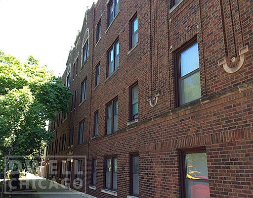 1st image of 3323 N Lakewood Ave APT 1