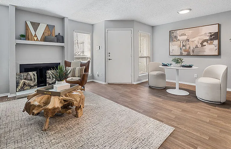 The Oakley Apartment Homes — Photo 4