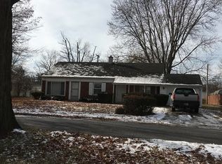 826 Oak Blvd, Greenfield, IN 46140