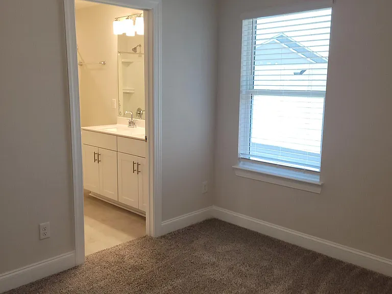 221 River Rd — Photo 21
