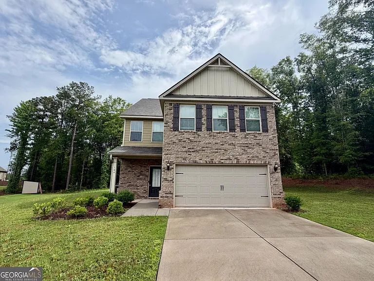 104 Armory Creek Dr — Photo 1