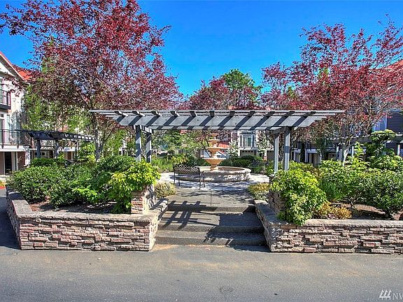 3rd image of 12735 SE 41st Pl Unit 101