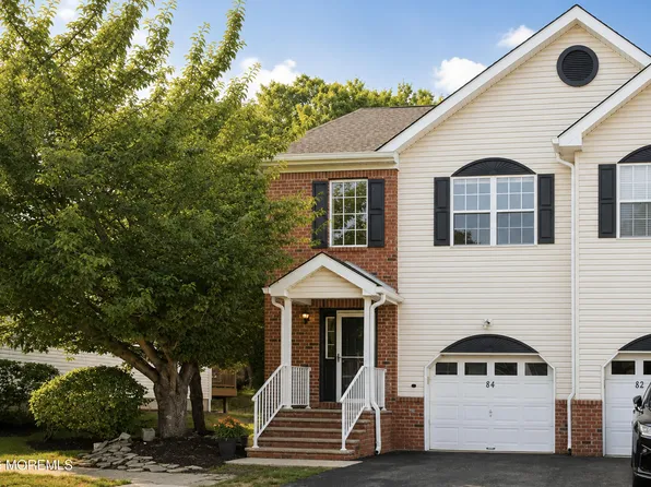84 Heron Court, Manalapan, NJ 07726