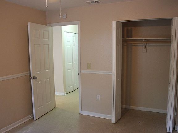4th image of 7011 SW 17th Pl