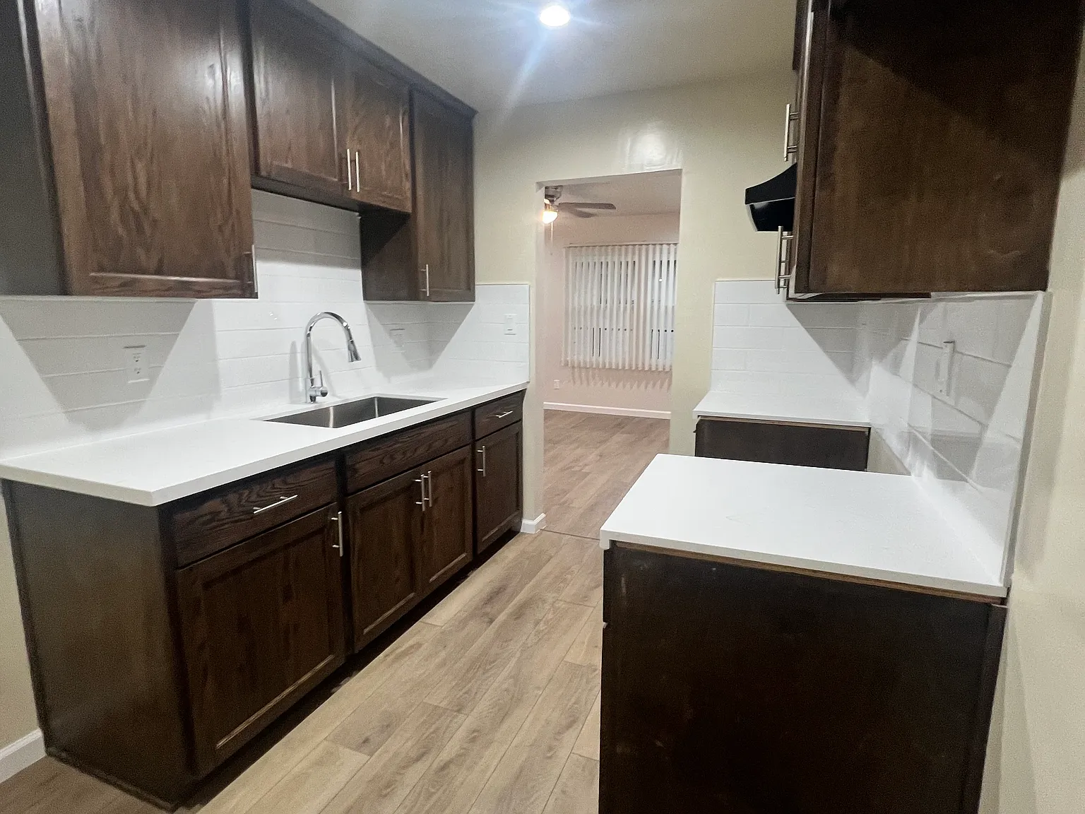 018-923 Linden Ave — Photo 2