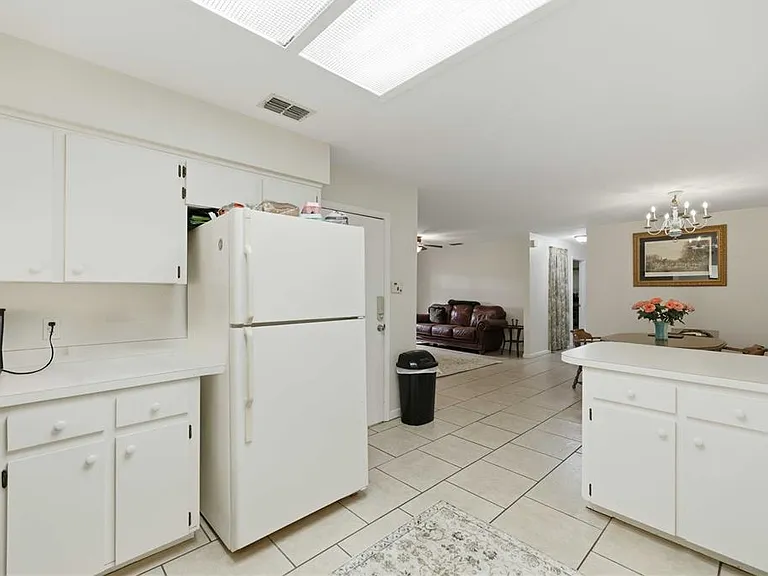 5999 NW 90th Ave — Photo 18