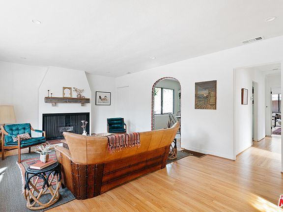4th image of 4131 Garden Ave