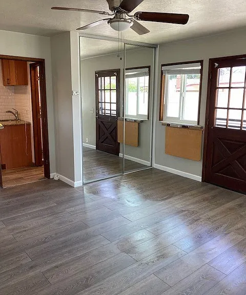 947 E Cypress Ave — Photo 7