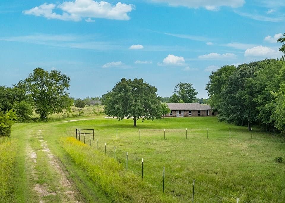 1st image of 450 Vz County Road 2606