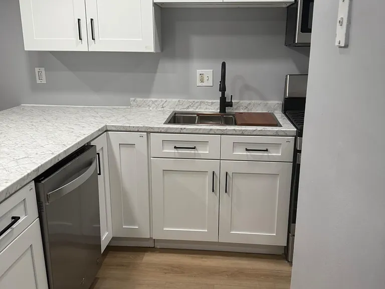 98 Lancelot Ln — Photo 6