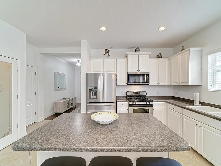 4650 Woodbrook Dr #1 — Photo 17