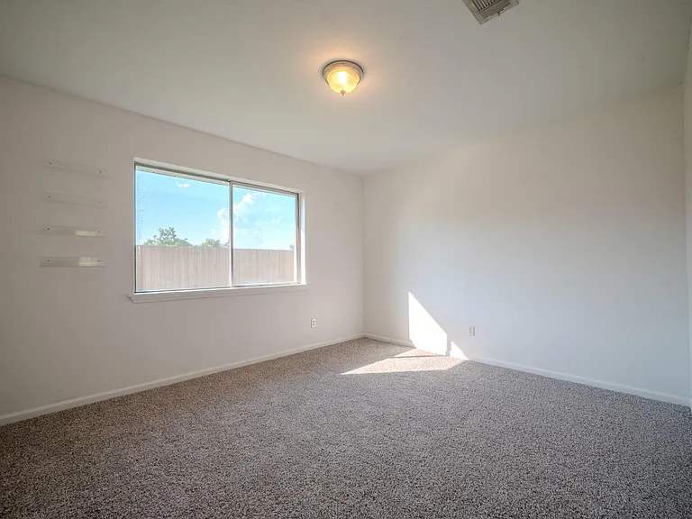1102 Crosby Dayton Rd — Photo 32