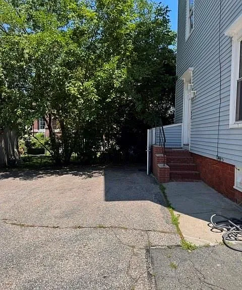 707 Main St #1 — Photo 22