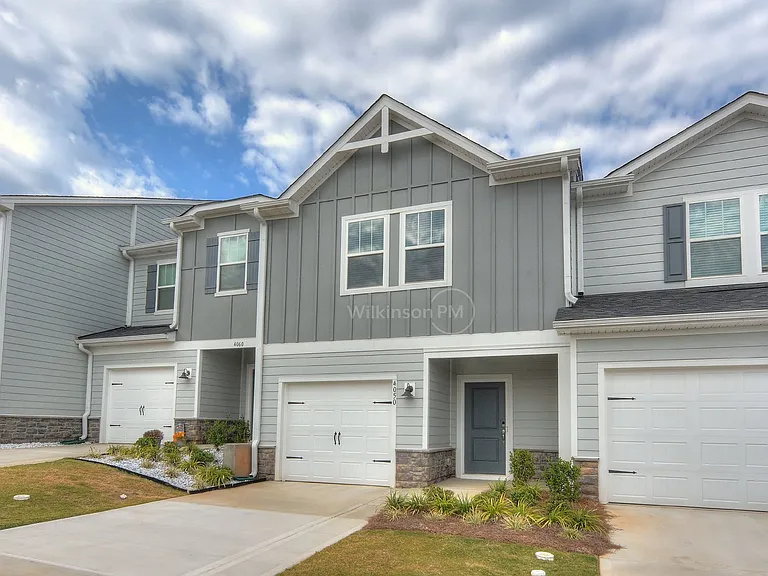 4050 County Down Ave — Photo 1