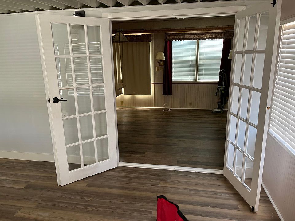 1st image of 1295 S Cawston Ave Space 221