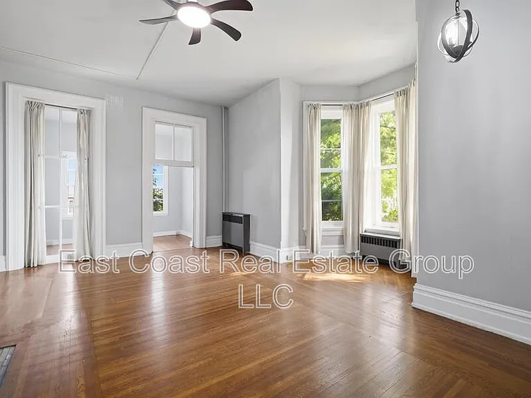 323 N Potomac St #2 — Photo 5