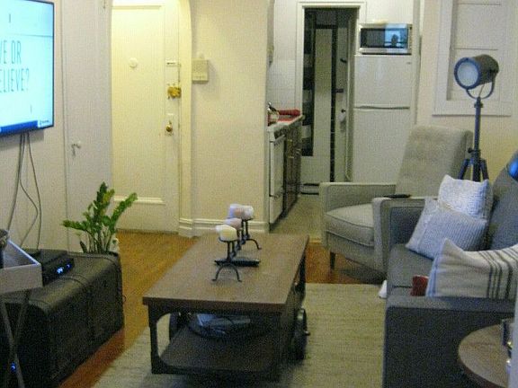 3rd image of 308 E 89th St #3AA