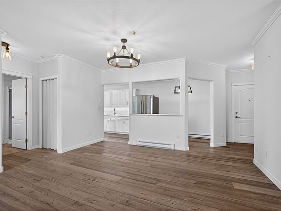 5th image of 303 Whitman Rd Unit 101