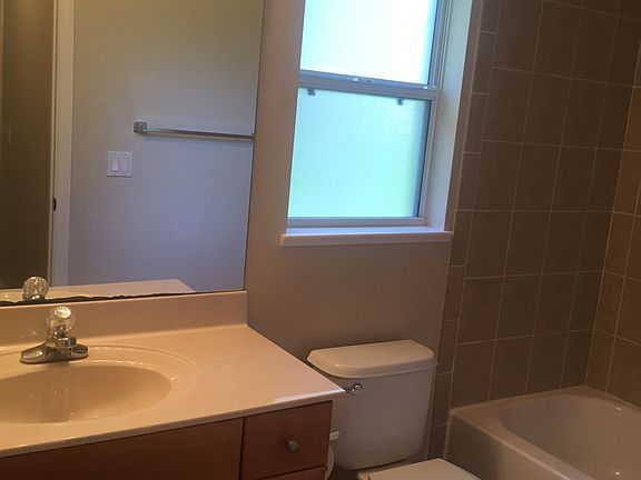 5th image of 1649 Chamorro St SE APT A
