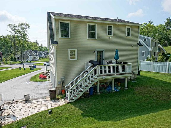 4th image of 17 Iris Ln