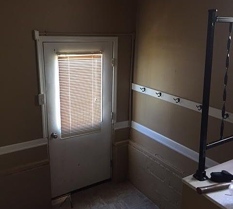 3rd image of 1601 W 8th Ave