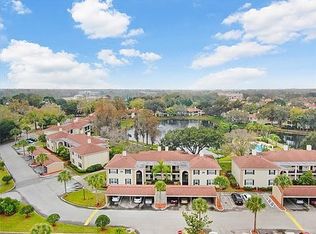 10359 Carrollwood Ln, Tampa, FL 33618