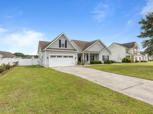 412 Moss Springs Drive, Swansboro, NC 28584