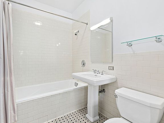 4th image of 65 W 13th St APT 3A
