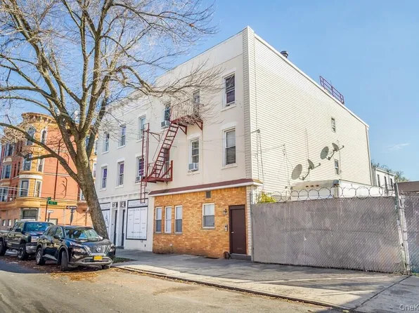 92-14 95th Avenue image 1 of 17