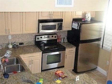 2nd image of 2843 NE 185th St