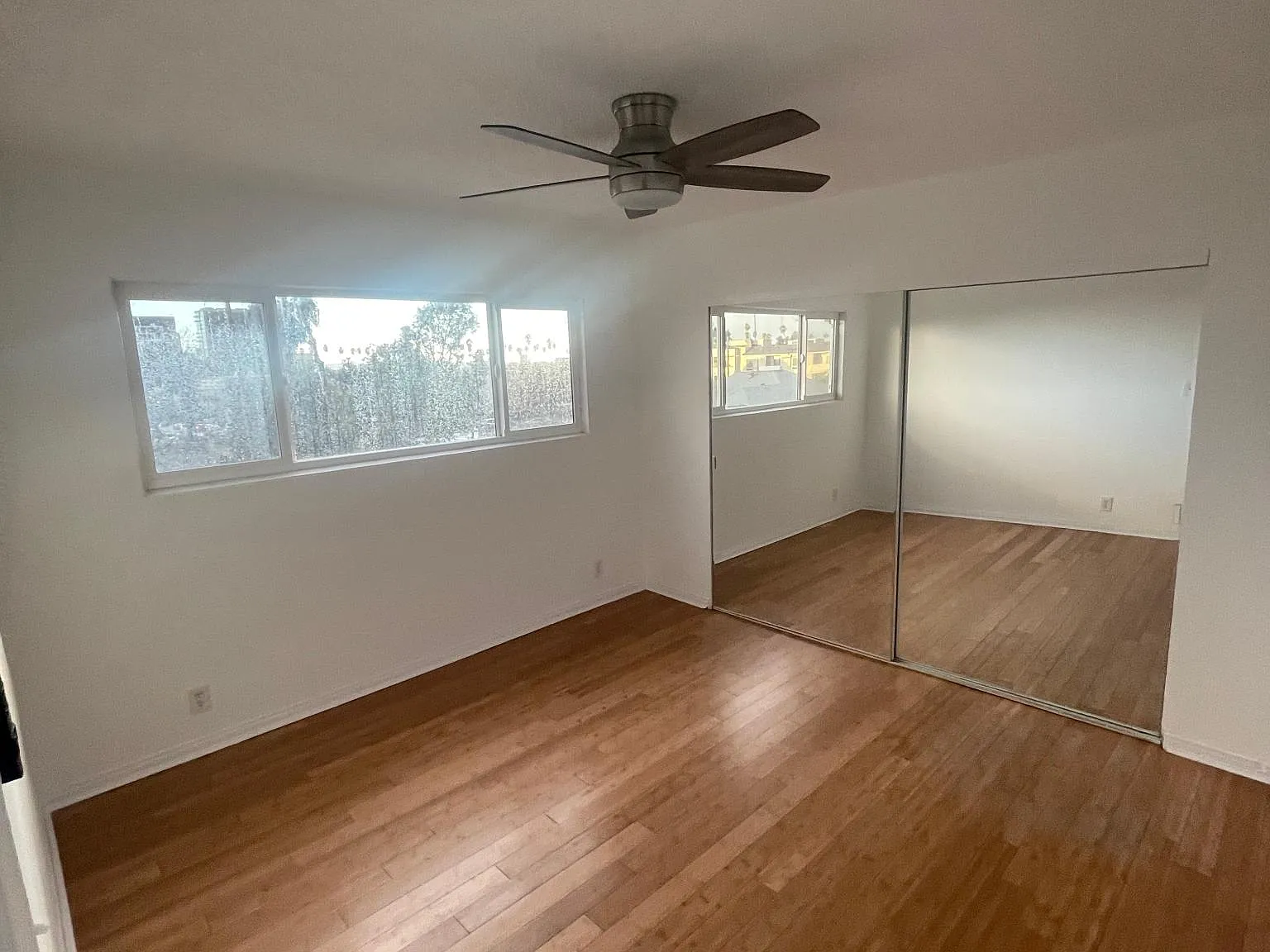 1 bed, 650 sqft, $2,045 — Photo 3