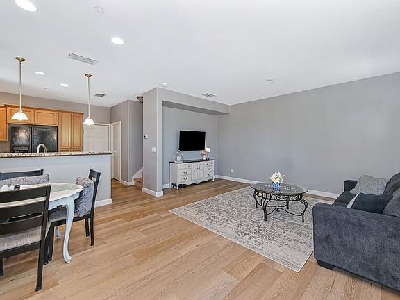 5th image of 214 Blossom Rock Ln #38