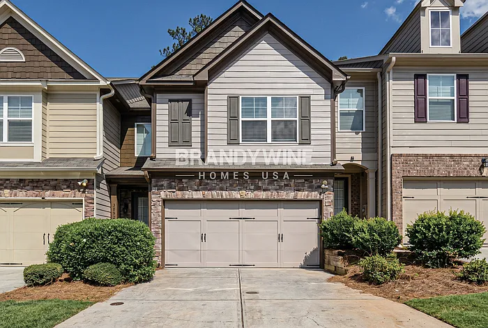 3 bed, 2.5 bath, 1929 sqft, $2,340 — Photo 2
